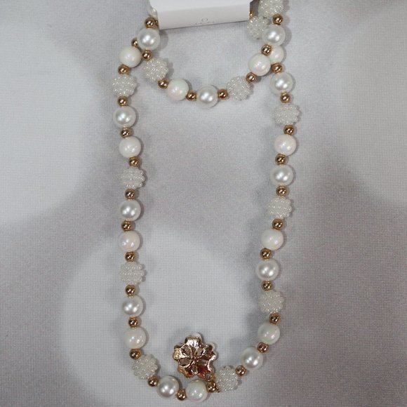 Childrens Place Girls Floral Beaded Necklace and Bracelet Set - Picture 1 of 3